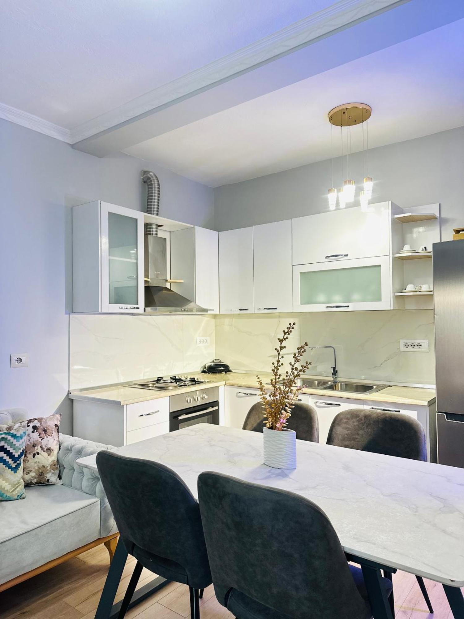 Bllok: Central Cozy Stay, 24/7 Self Check-In Tirana Exteriér fotografie