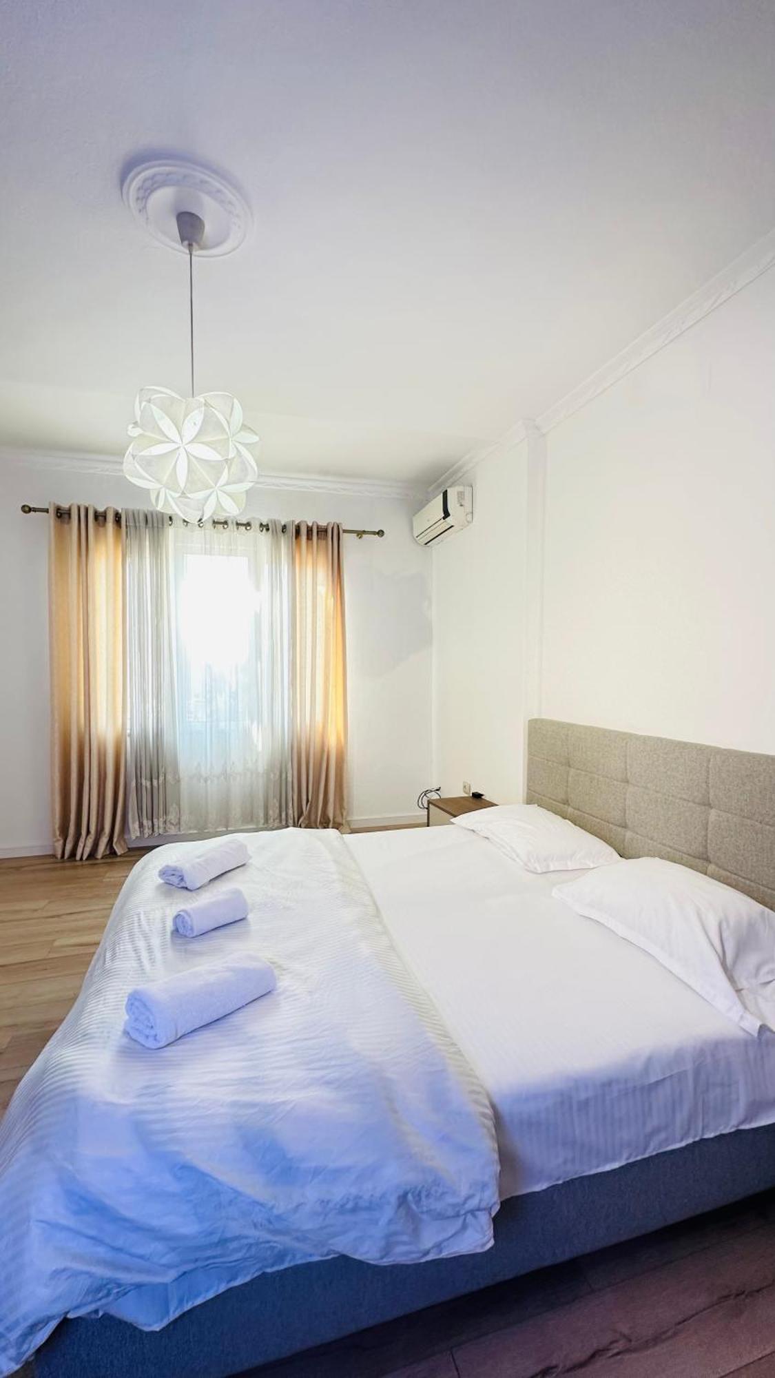 Bllok: Central Cozy Stay, 24/7 Self Check-In Tirana Exteriér fotografie